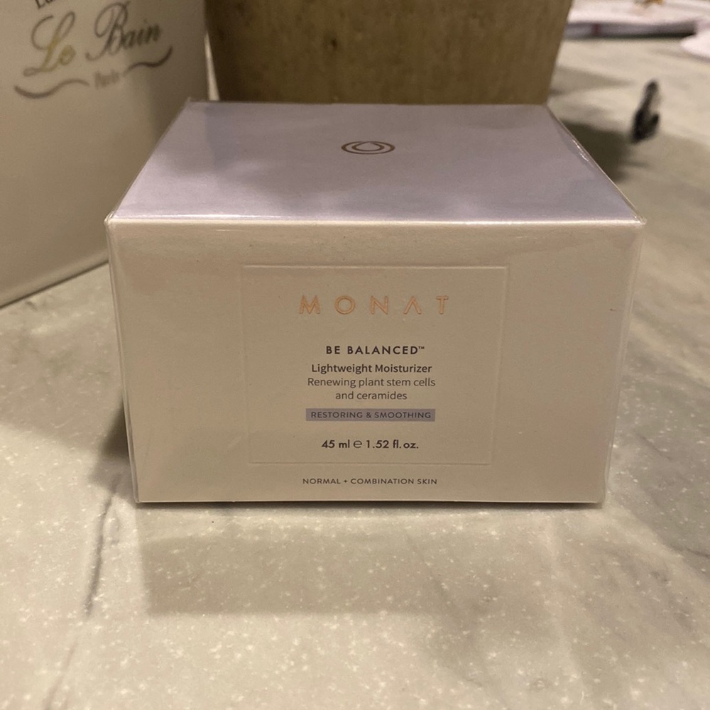 MONAT be balanced lightweight moisturizer